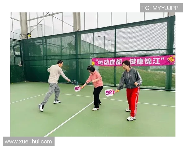 成都网球队的灵活性揭秘:网球巨献背后的训练与技巧探索 成都网球队的灵活性揭秘:网球巨献背后的训练与技巧探索